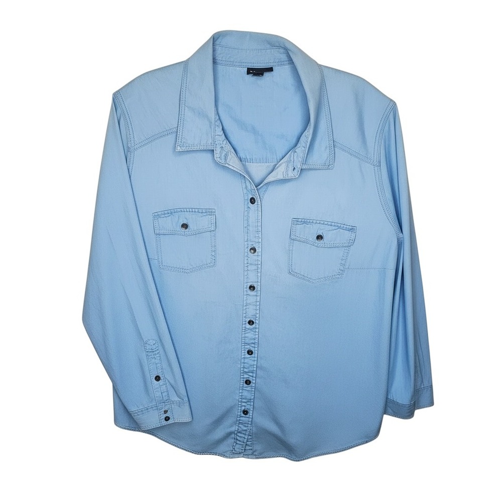 Torrid Button Down Size 2 Blue Long Sleeve Chambray Denim Shirt